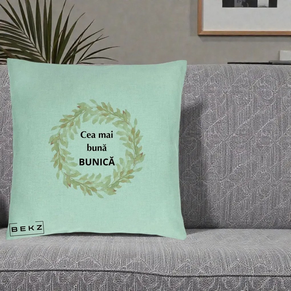 Cadou pentru Bunica - Perna Personalizata Cea Mai Buna Bunica Coronita Frunze Acuarela, 40x40 cm, Verde Menta, Husa Detasabila, Perna Inclusa, BEKZ®