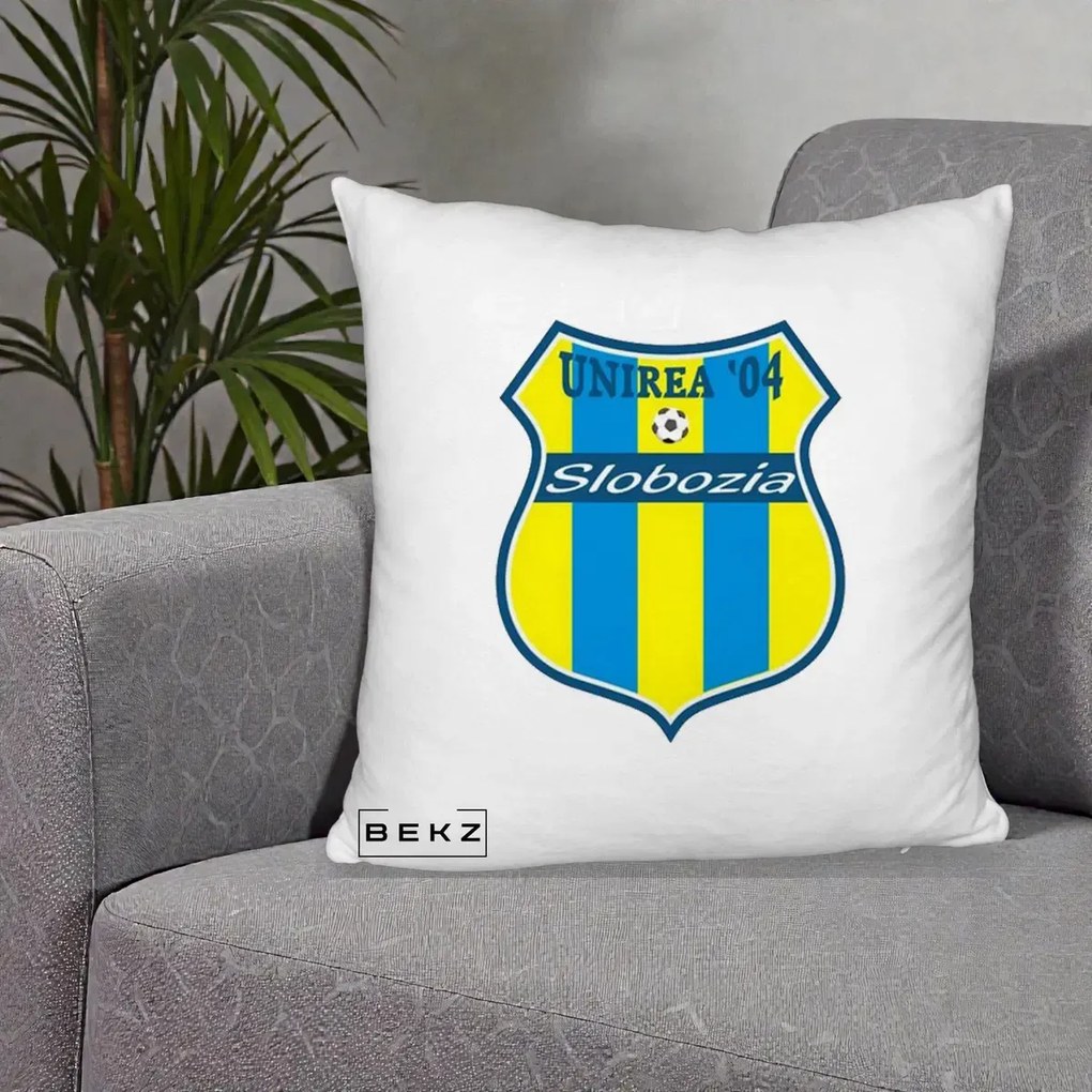 Perna Personalizata Unirea '04 Slobozia Fotbal, 40x40 cm, Alb Pufos, Husa Detasabila, Perna Inclusa, BEKZ®