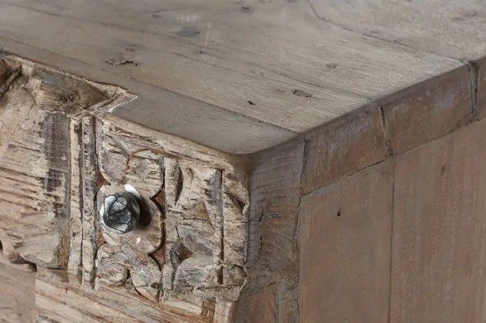 Bufet din lemn reciclat, natur, cu 2 uși și decor sculptat manual, aspect rustic, finisaj natural, 92 x 167 x 51 cm, „Rigora”