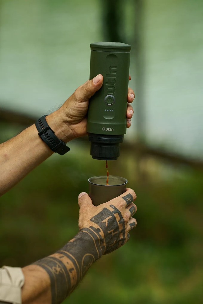 Outin Nano (Forest Green) - aparat de cafea de călătorie