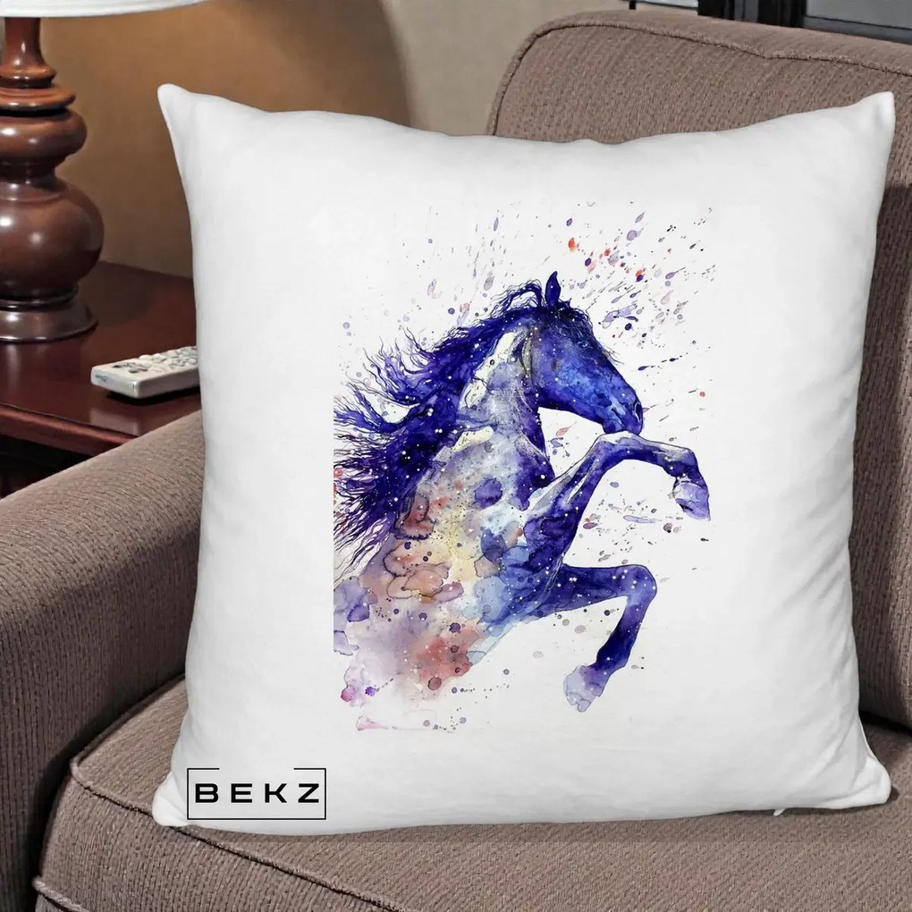 Perna Decorativa Cal Albastru Acuarela, 40x40 cm, Alb Pufos, Husa Detasabila, Perna Inclusa, BEKZ®