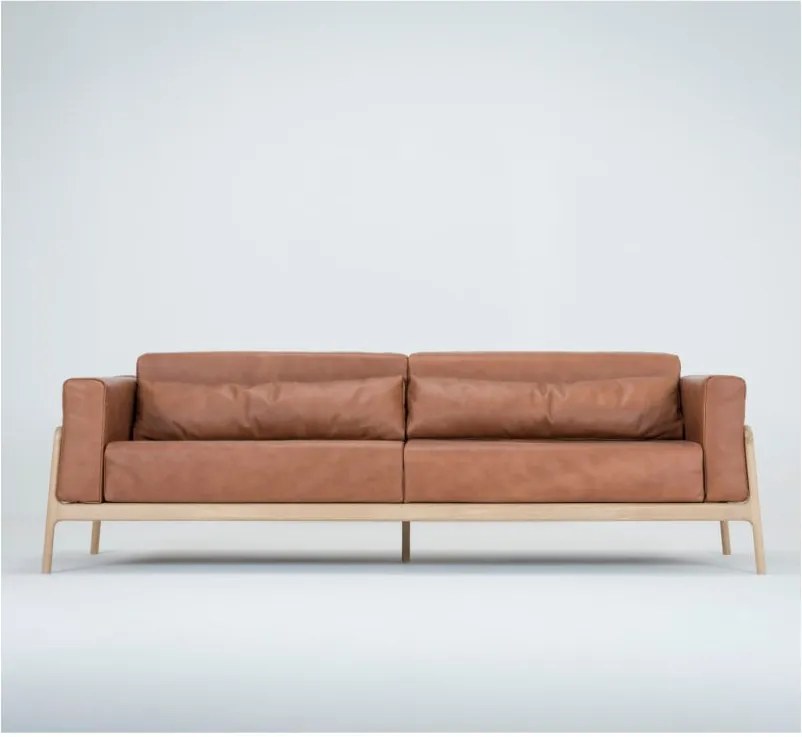 Canapea cu 4 locuri din piele bovină cu structură din lemn masiv de stejar Gazzda Fawn, maro cognac
