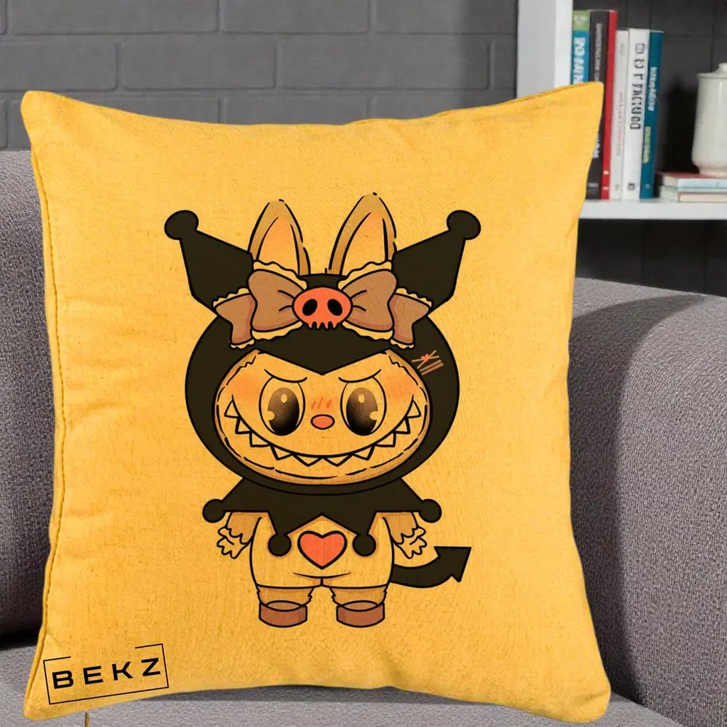 Perna Personalizata Labubu x Kuromi, 40x40 cm, Galben, Husa Detasabila, Perna Inclusa, BEKZ®