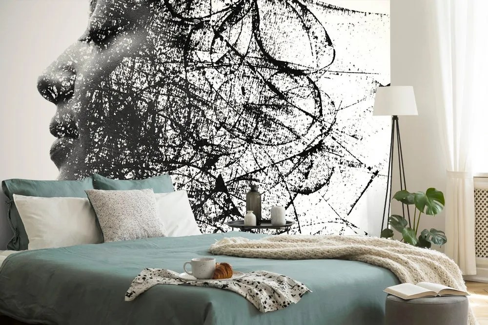 Tapet femeie cu elemente abstracte