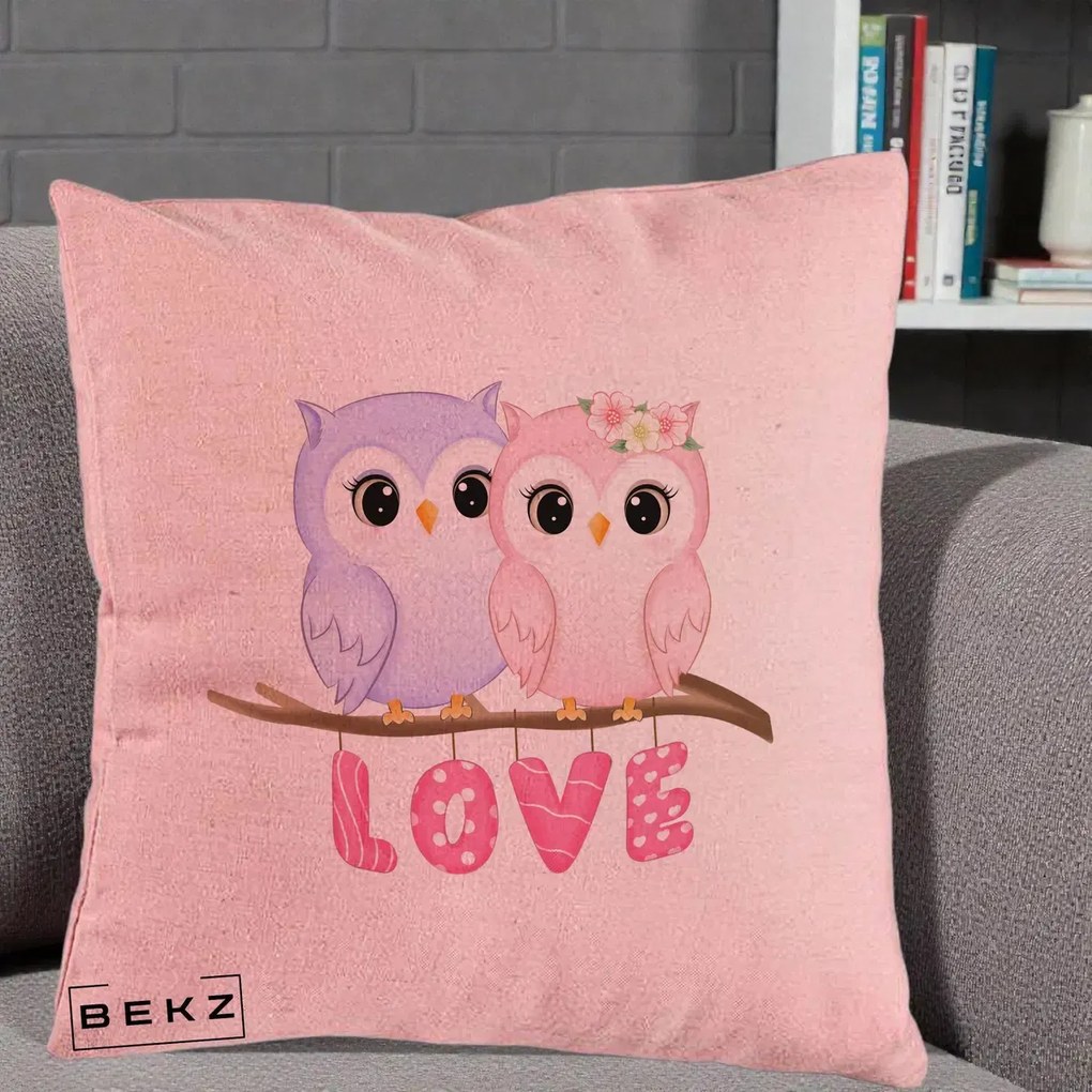 Perna Decorativa Love Bufnite Indragostite pe Crenguta Roz si Mov, 40x40 cm, Roz, Husa Detasabila, Perna Inclusa, BEKZ®