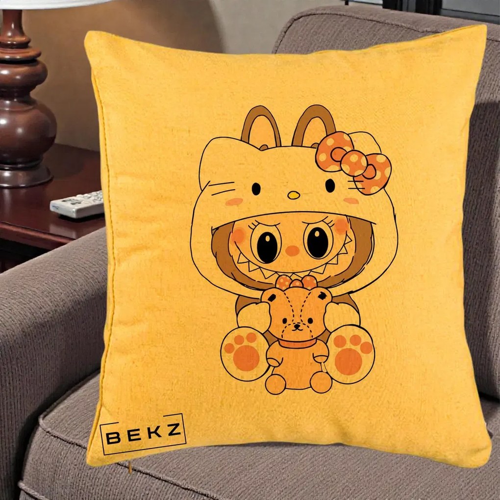 Perna Personalizata Labubu x Hello Kitty, 40x40 cm, Galben, Husa Detasabila, Perna Inclusa, BEKZ®