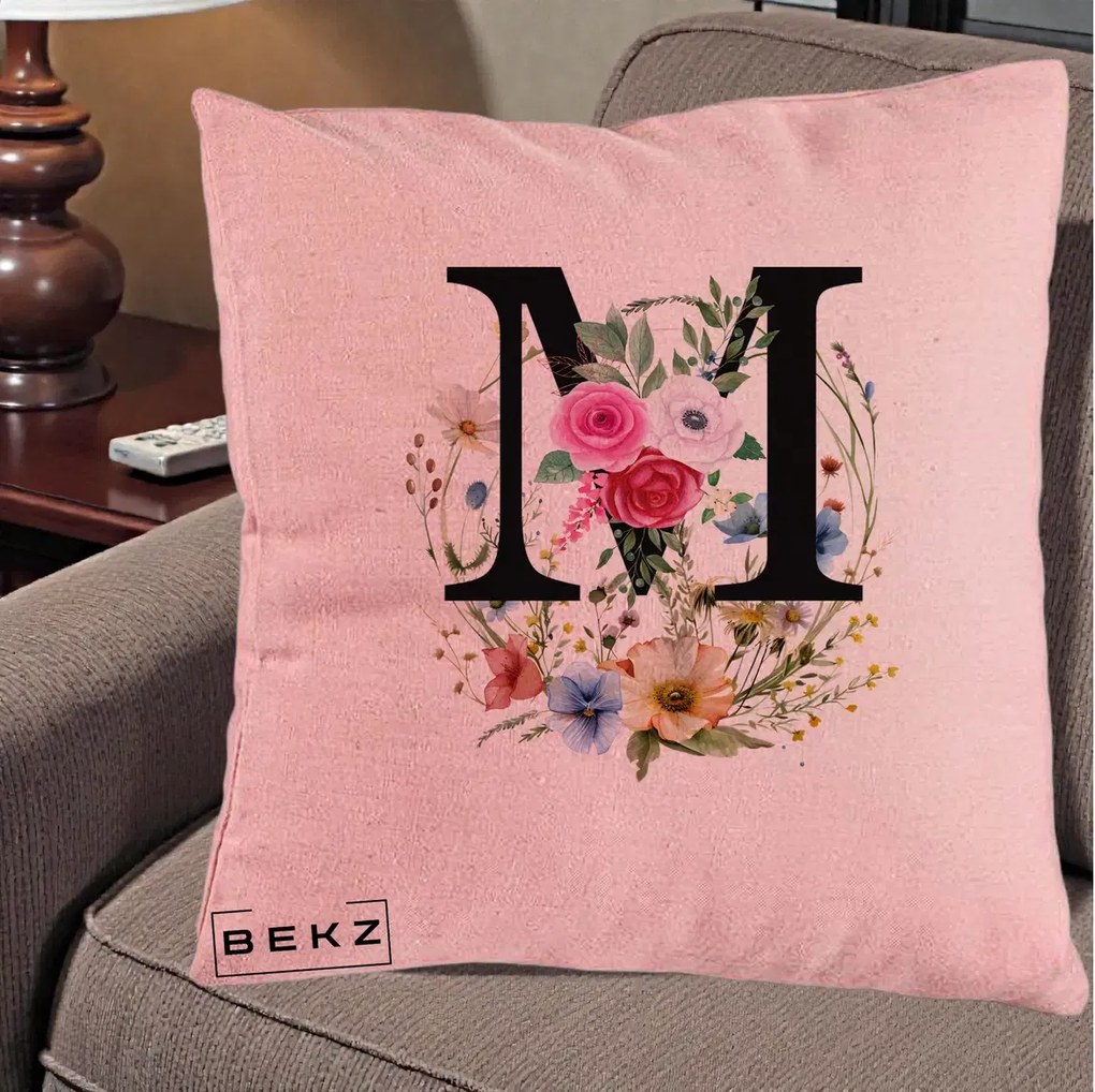 Cadou Personalizat - Perna Personalizata Monogram Litera M cu Flori Acuarela, 40x40 cm, Roz, Husa Detasabila, Perna Inclusa, BEKZ®