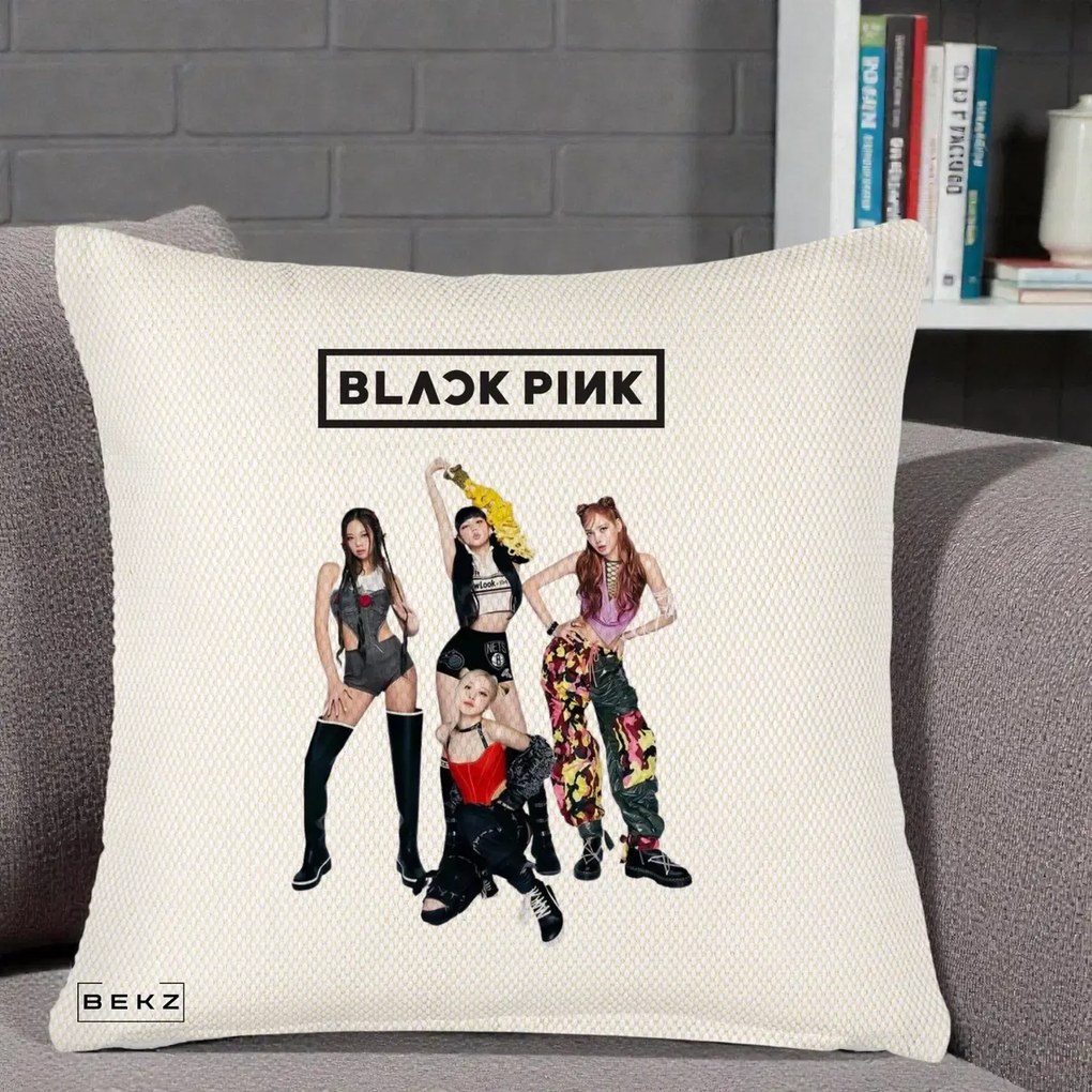 Perna Personalizata K-pop BLACKPINK Fotografie de Grup, 40x40 cm, Crem Reliefat, Husa Detasabila, Perna Inclusa, BEKZ®