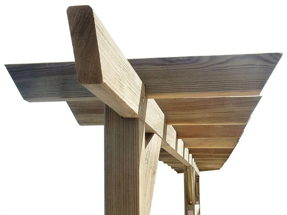 Gard impletit pentru gradina cu pergola