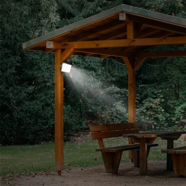 Proiector LED de exterior LED/50W/230V 4000K IP65 Solight WM-50W-Q