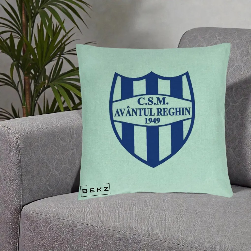Perna Personalizata CSM Avantul Reghin 1949, 40x40 cm, Verde Menta, Husa Detasabila, Perna Inclusa, BEKZ®