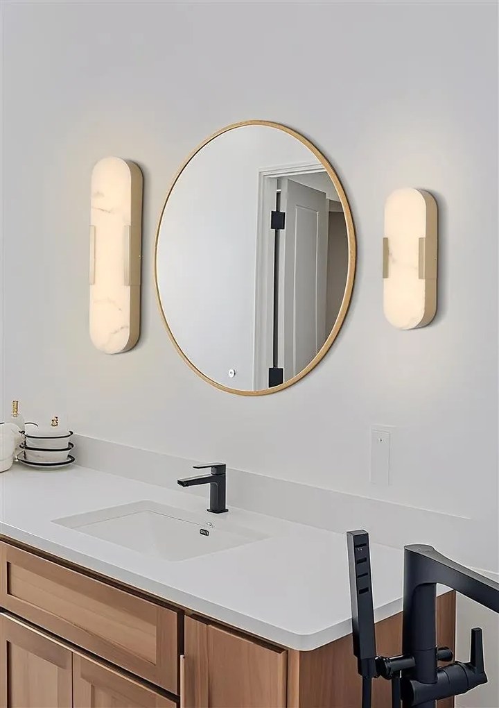 Aplica de perete baie LED, Protectie IP44 Opaline