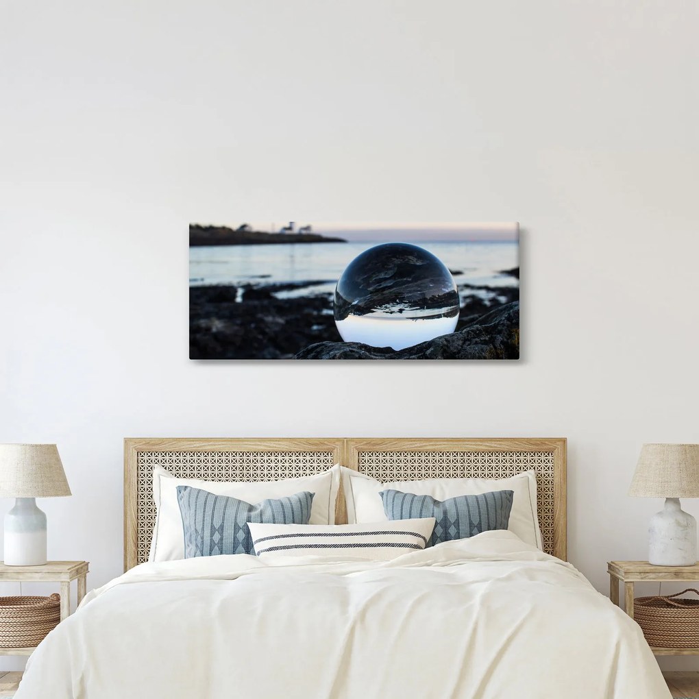 Tablou - Bile de sticlă pe piatră (120x50 cm)