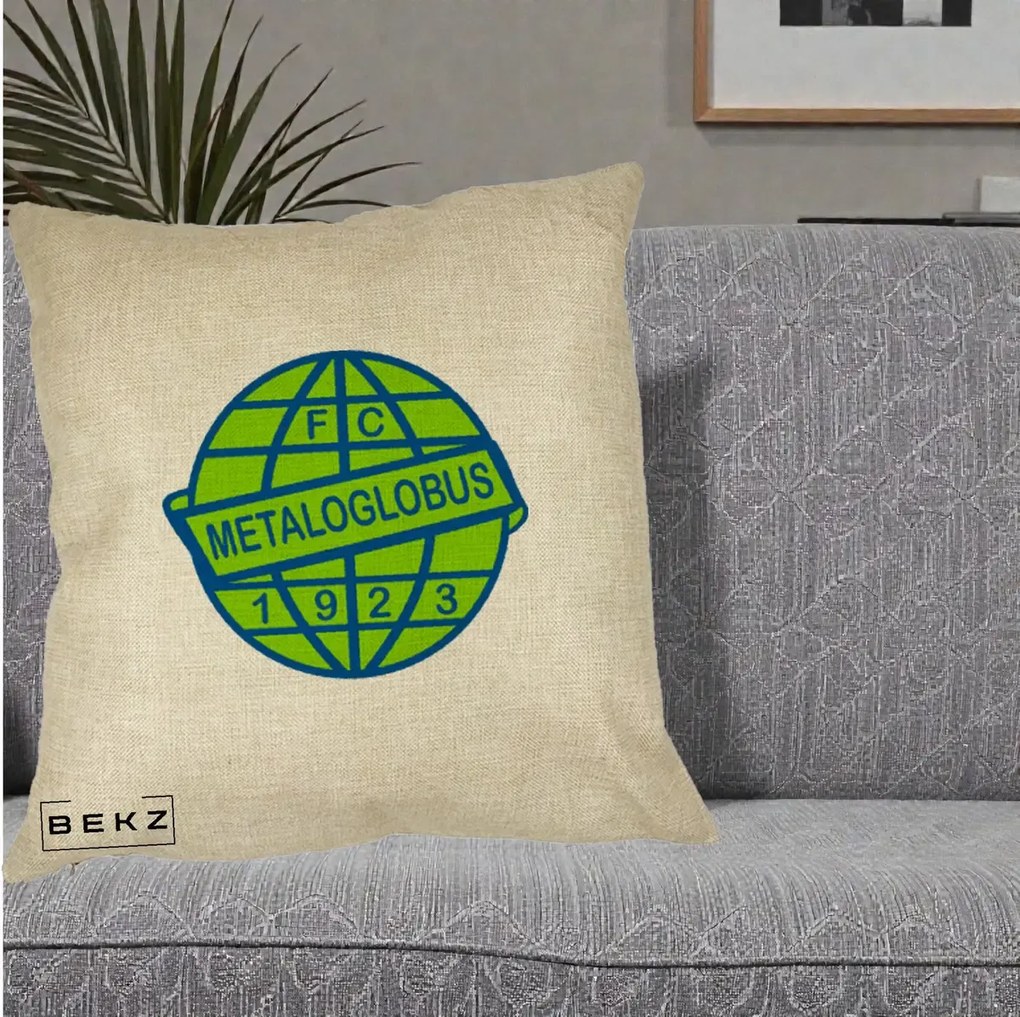 Perna Personalizata FC Metaloglobus Bucuresti 1923 Fotbal, 40x40 cm, Crem, Husa Detasabila, Perna Inclusa, BEKZ®