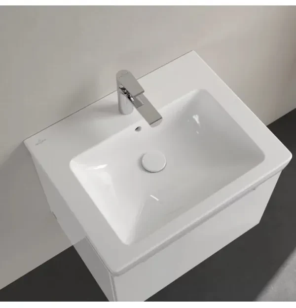 Set mobilier 58.7cm Villeroy&amp;Boch Subway 2.0 alb lucios, cu lavoar Subway 2.0, A68700DH+7113F001