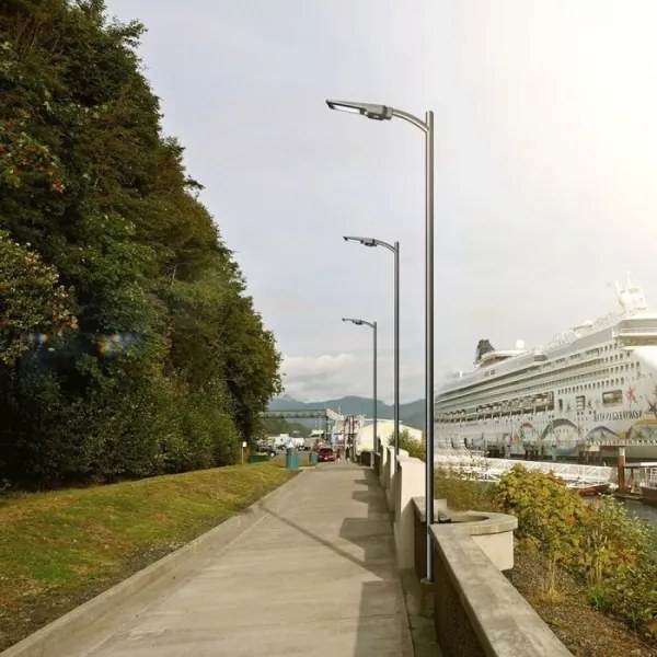 Lampă stradală solară LED 40W 9,6V IP65 6000K cu senzor și telecomandă