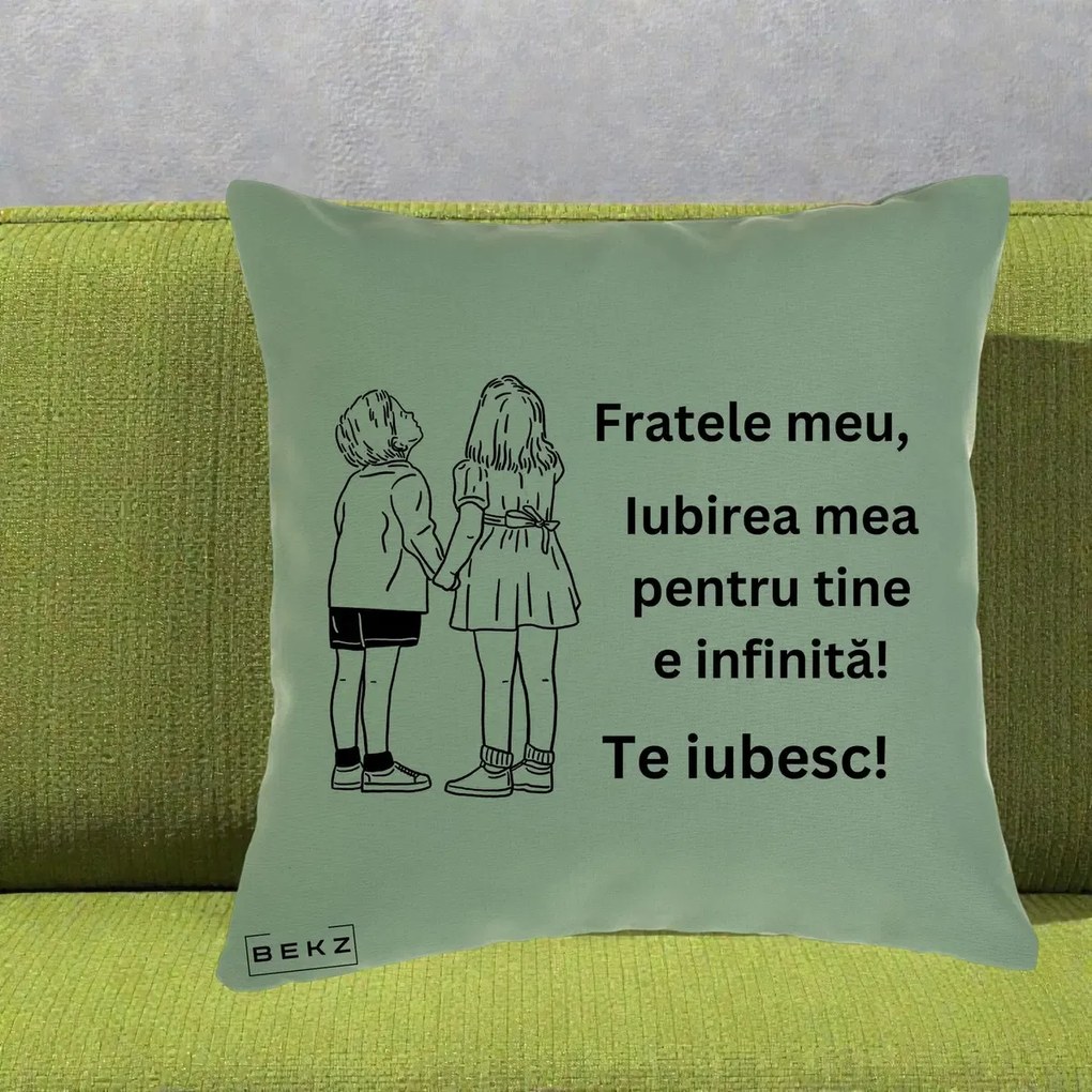 Cadou pentru Frate - Perna Personalizata Fratele Meu Te Iubesc Copii Tinand Maini Line Art, 40x40 cm, Verde, Husa Detasabila, Perna Inclusa, BEKZ®