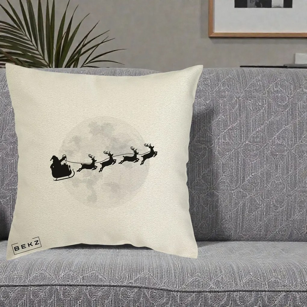 Perna Decorativa Mos Craciun Sanie Luna, 40x40 cm, Ecru, Husa Detasabila, Perna Inclusa, BEKZ®