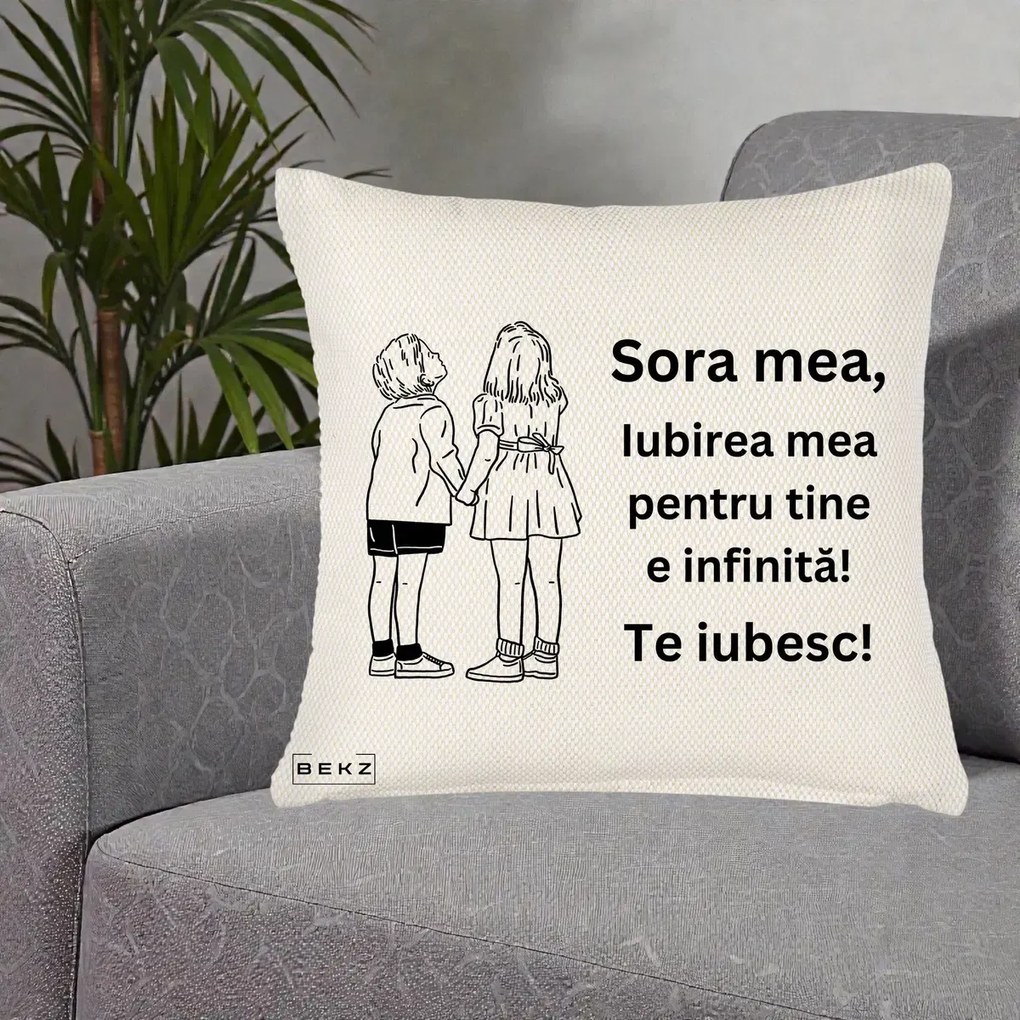 Cadou pentru Sora - Perna Personalizata Sora Mea Te Iubesc Copii Tinand Maini Line Art, 40x40 cm, Crem Reliefat, Husa Detasabila, Perna Inclusa, BEKZ®