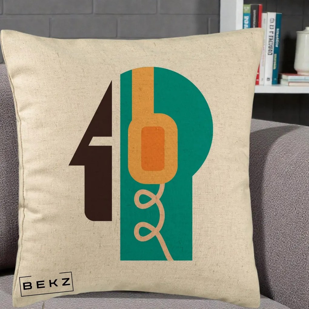 Perna Personalizata Retro Casti Muzicale, 40x40 cm, Bej, Husa Detasabila, Perna Inclusa, BEKZ®