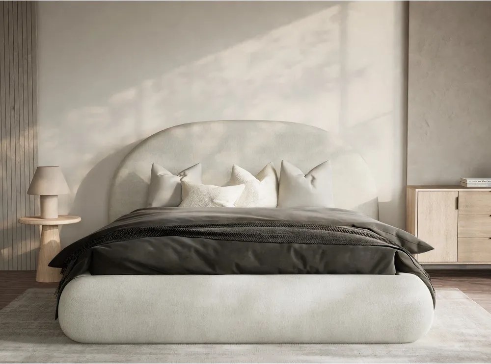 Pat matrimonial crem tapițat cu spațiu de depozitare cu somieră 180x200 cm Maumere – Maison de Rêve