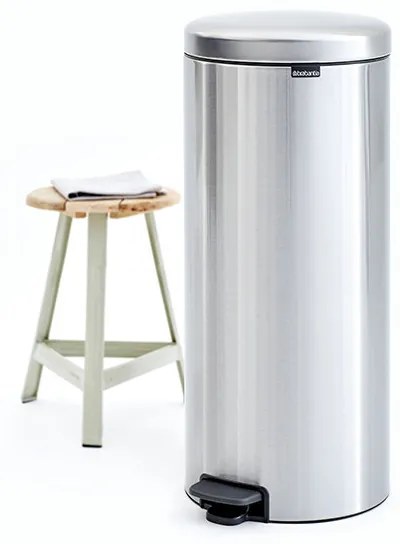 Cos de gunoi cu pedala Brabantia NewIcon 649061, 30 L, Inchidere usoara, Baza antiderapanta, Rezistent la amprente, Inox Mat