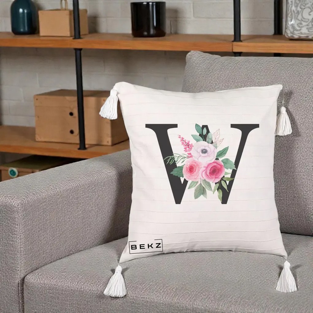 Cadou Personalizat - Perna Personalizata Monograma Florala Litera W cu Trandafiri si Anemona, 40x40 cm, Bej cu Franjuri, Husa Detasabila, Perna Inclusa, BEKZ®