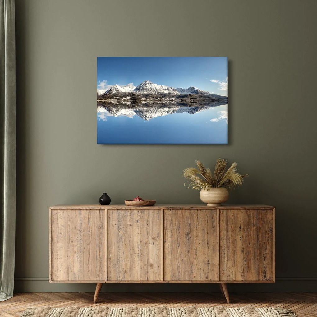 Tablou cu munți și reflectarea lor (90x60 cm)