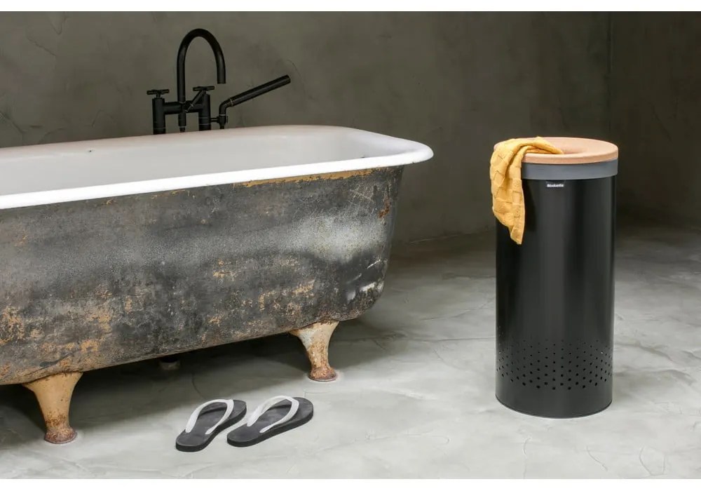 Coș de rufe negru mat din metal 35 l – Brabantia