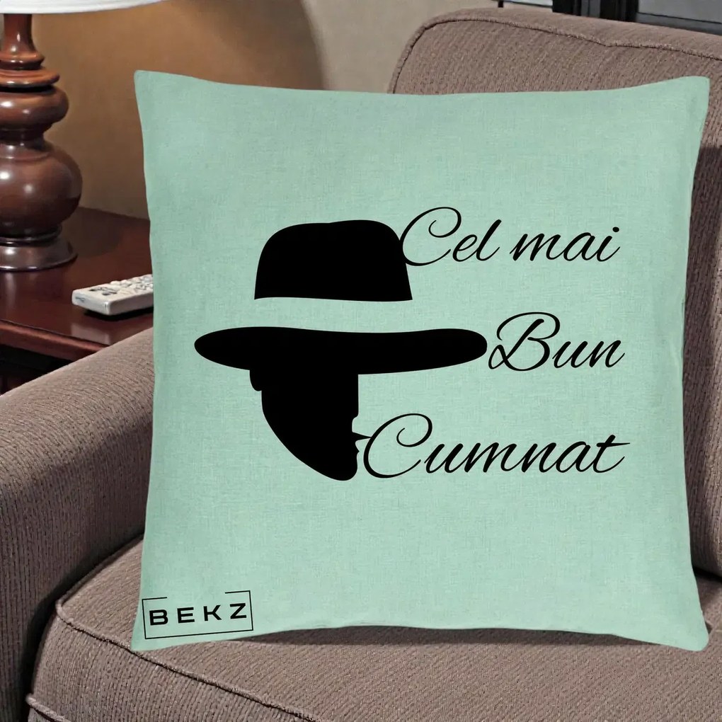 Cadou pentru Cumnat - Perna Personalizata Cel mai Bun Cumnat cu Silueta Palarie, 40x40 cm, Verde Menta, Husa Detasabila, Perna Inclusa, BEKZ®