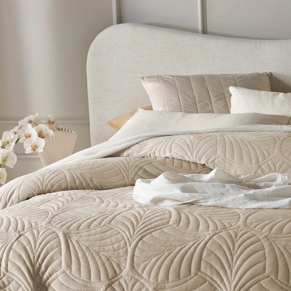 Cuvertură de pat din catifea crem Feel 170 x 210 cm