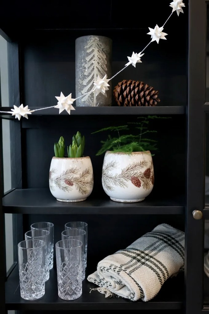 Ghiveci decorativ crem din ceramică, cu motive de ghirlande de brad, D15 cm „Garland”