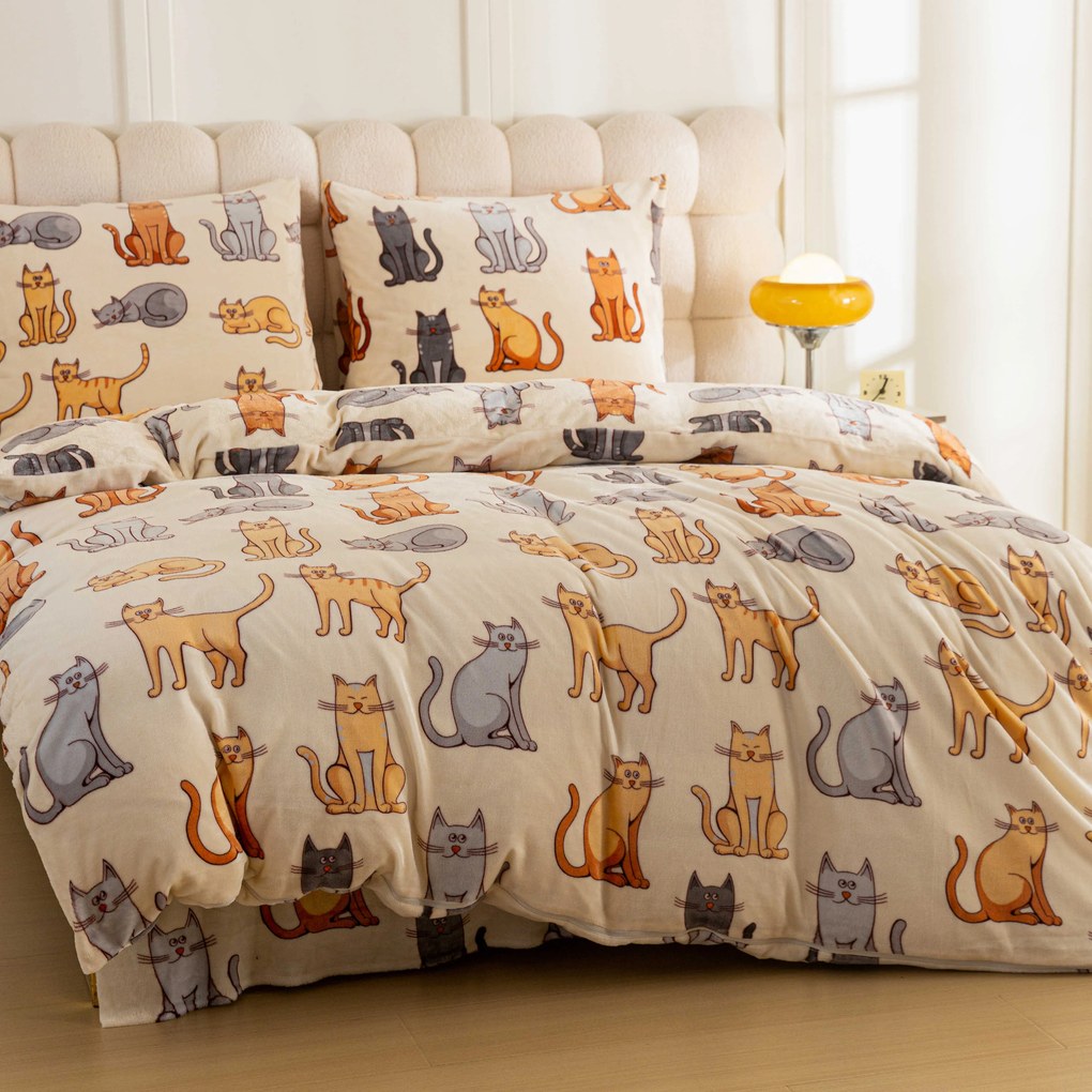 Lenjerie de pat microplus COLORED CATS crem Dimensiunile lenjeriei: 2 buc 70 x 90 cm | 200 x 220 cm