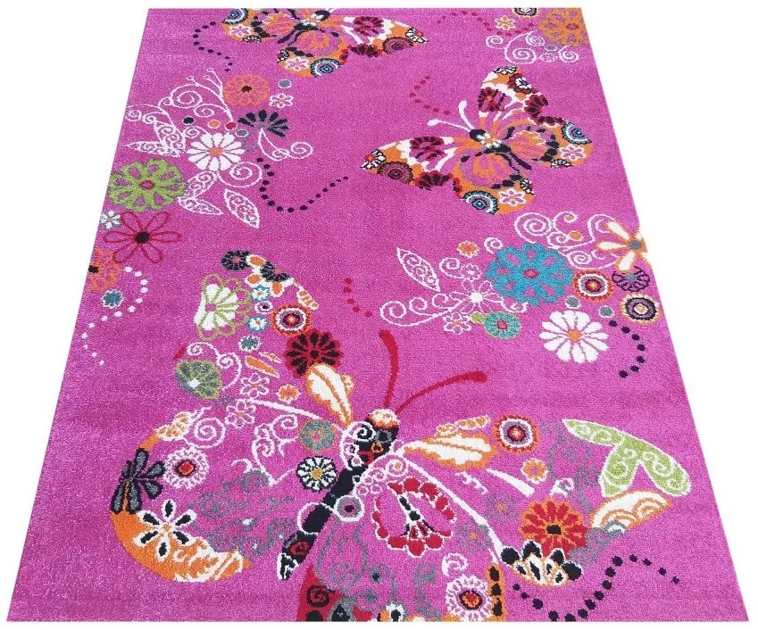 Covor roz modern pentru camera de copii cu fluturi Lăţime: 160 cm | Lungime: 220 cm