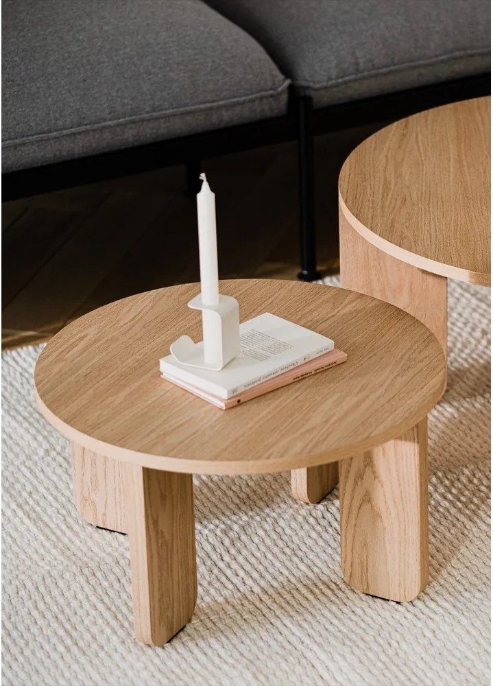 Măsuță de cafea în culoare naturală rotundă cu blat cu aspect de lemn de stejar ø 55 cm Kuvu – noo.ma