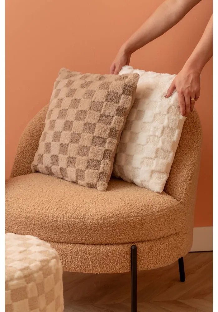 Pernă decorativă din micropluș/cocolino 45x45 cm Checker – PT LIVING