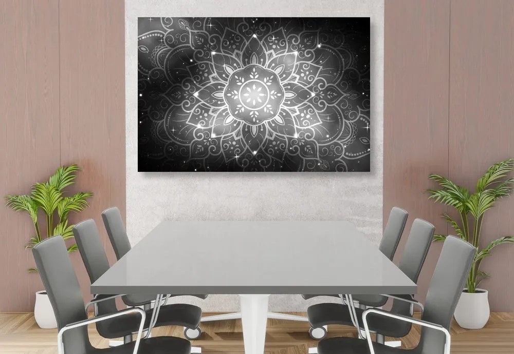 Tablou Mandala cu fundal galactic în design alb-negru