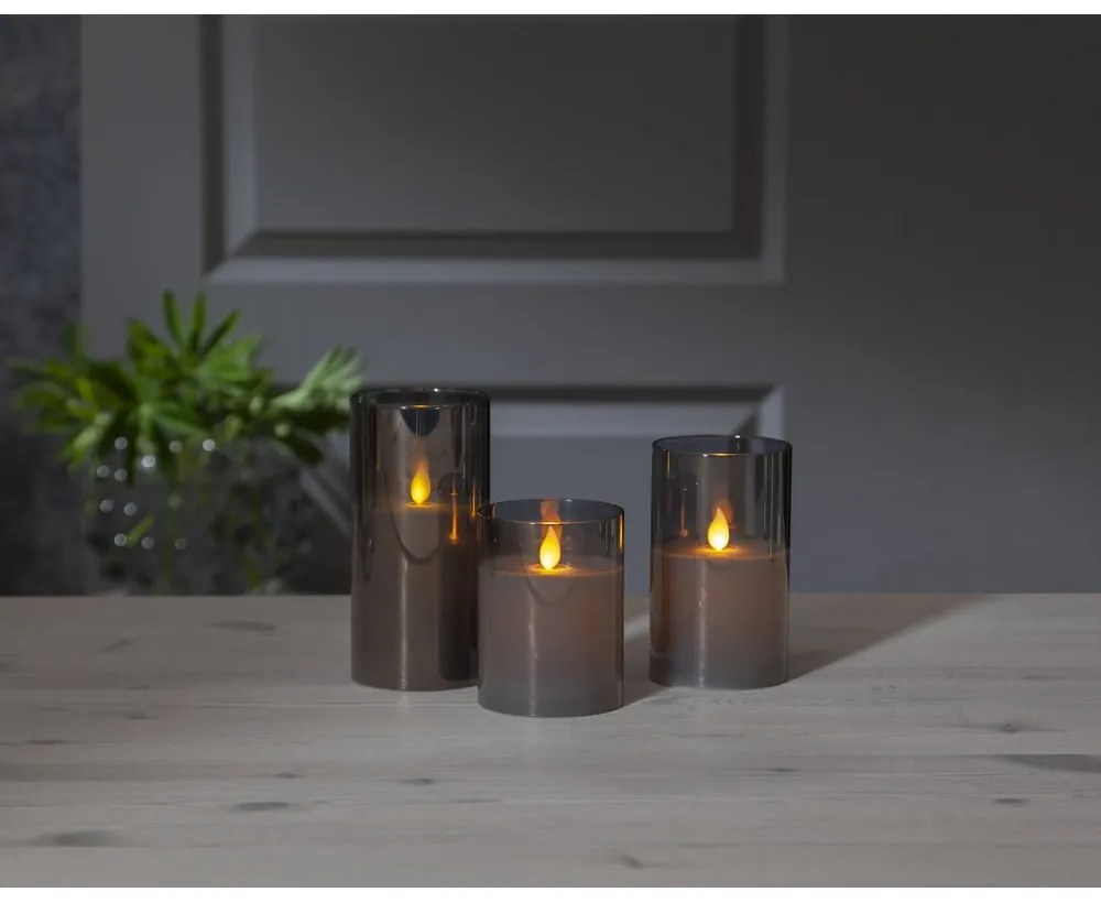 Lumânare de ceară cu LED gri în sticlă Star Trading M-Twinkle, înălțime 12,5 cm