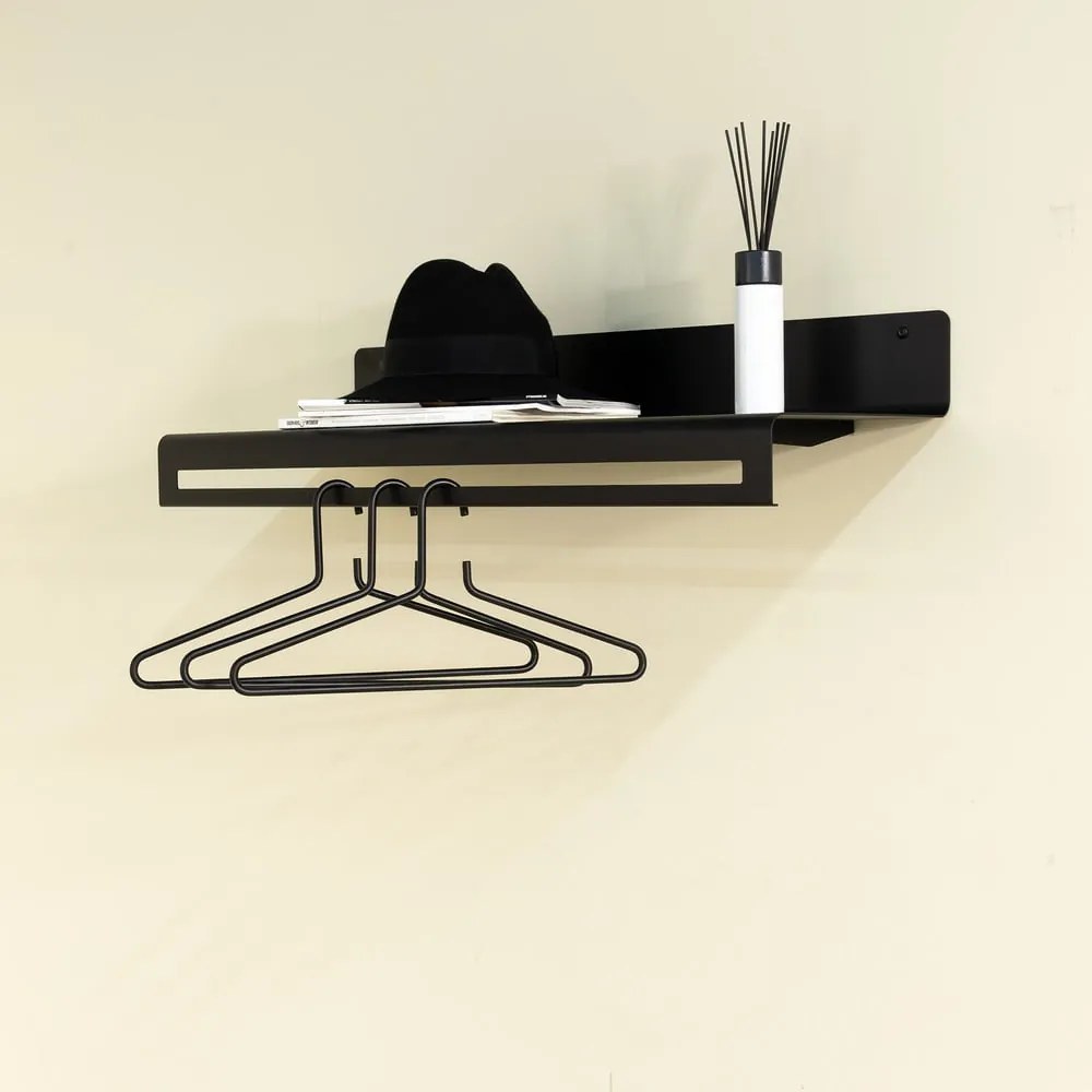 Cuier de perete negru cu raft din metal 78 cm Sway – Spinder Design