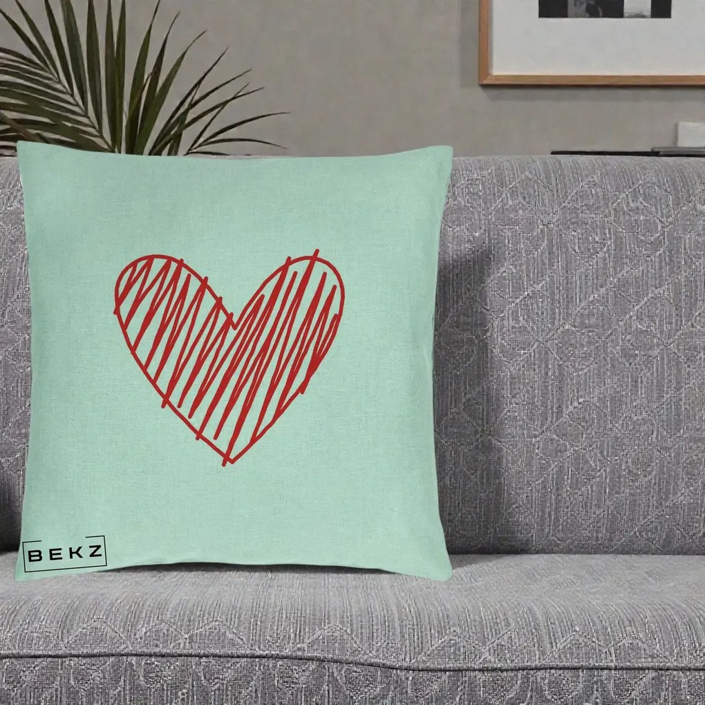 Perna Decorativa Inima Rosie Desen Manual, 40x40 cm, Verde Menta, Husa Detasabila, Perna Inclusa, BEKZ®