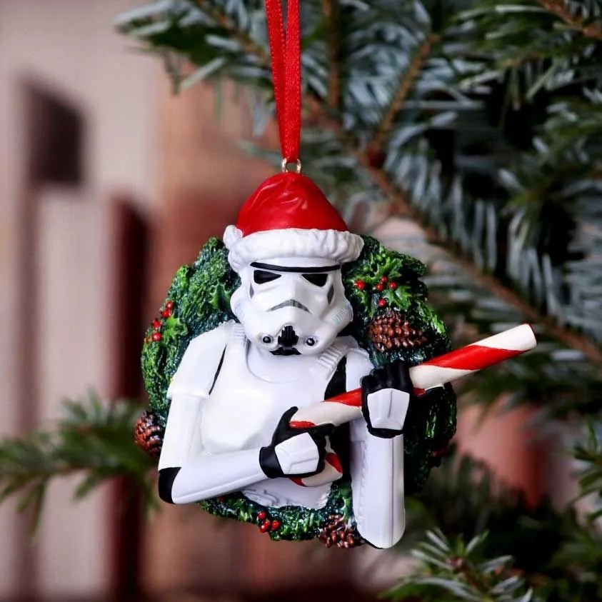 Decoratiune cu agatatoare licenta Star Wars - Stormtrooper Wreath