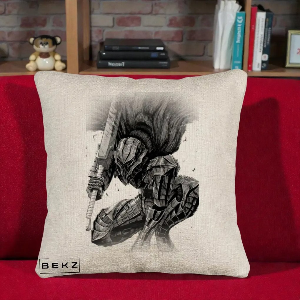 Perna Personalizata Berserk Guts Armor of Darkness Manga, 40x40 cm, Bej Canapea, Husa Detasabila, Perna Inclusa, BEKZ®