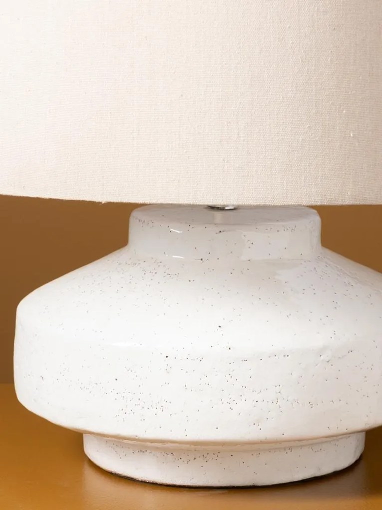 Lampă de masă din bumbac natur cu structură din ceramică albă, finisaj mat, 46×40 cm, „Gabaldia"