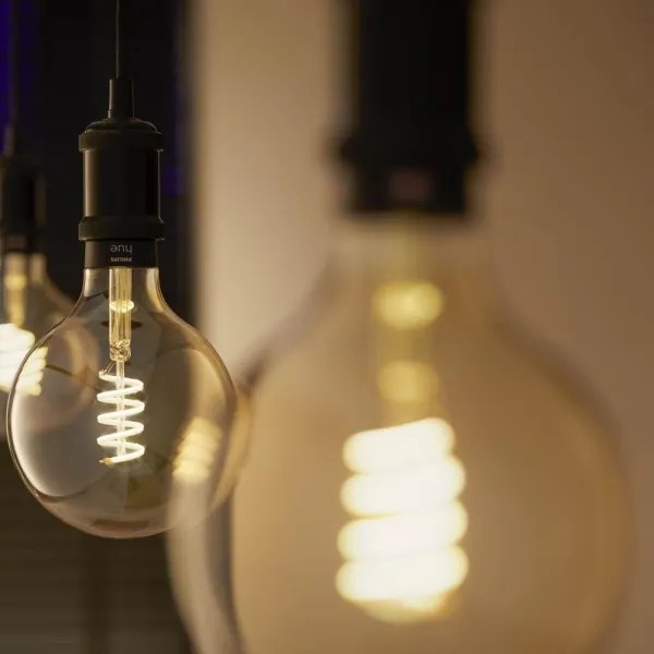 Bec LED dimabil Philips Hue WHITE AMBIANCE G125 E27/7W/230V 2200-4500K