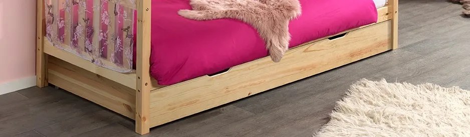 Set DALLAS culoare lemn natural format dintr-un Pat copii Vipack cu gard (90 x 200 cm) și un sertar.