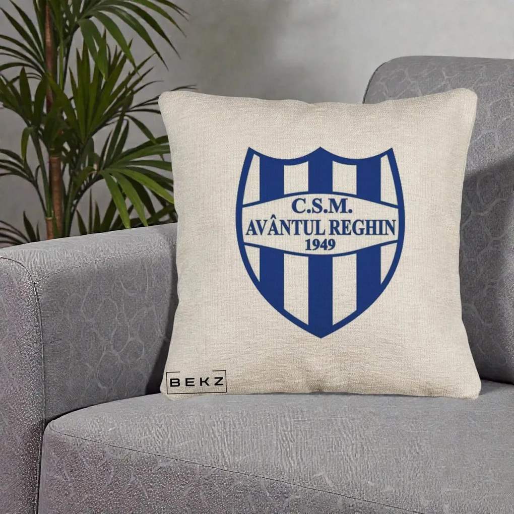 Perna Personalizata CSM Avantul Reghin 1949, 40x40 cm, Bej Canapea, Husa Detasabila, Perna Inclusa, BEKZ®