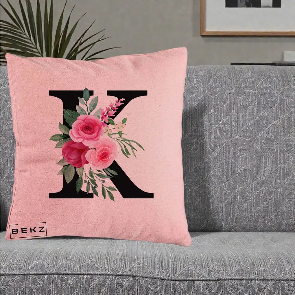 Cadou Personalizat - Perna Personalizata Monograma Florala Litera K, 40x40 cm, Roz, Husa Detasabila, Perna Inclusa, BEKZ®