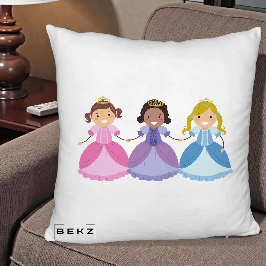 Perna Personalizata Printese Diverse Ilustratie, 40x40 cm, Alb Pufos, Husa Detasabila, Perna Inclusa, BEKZ®