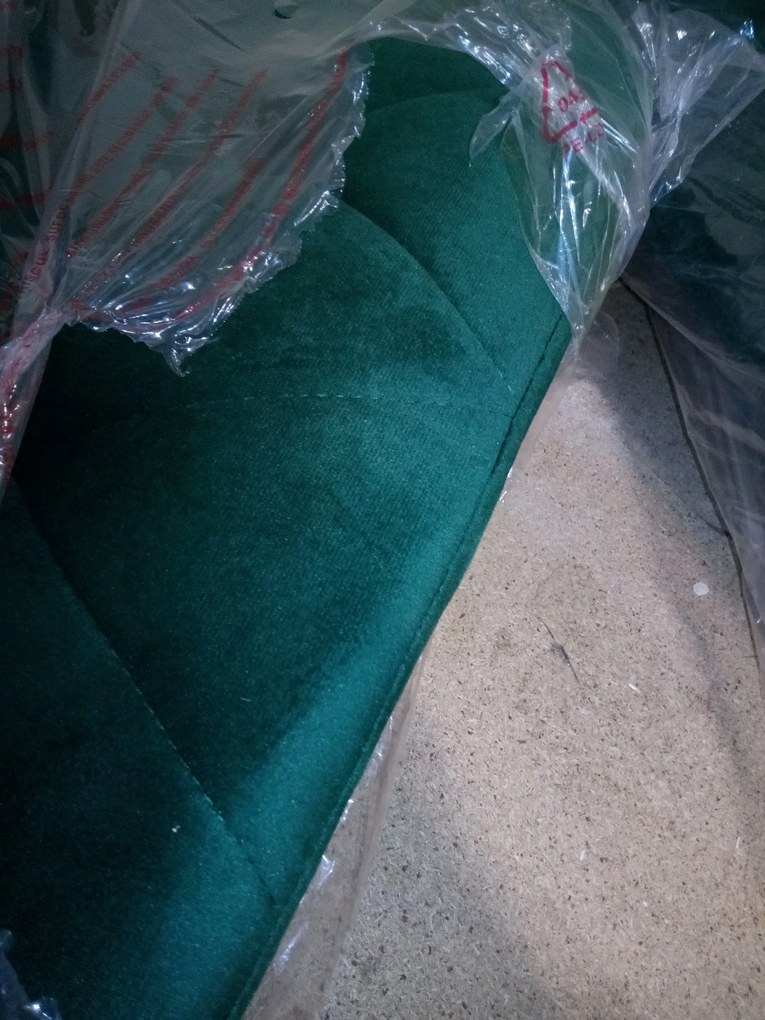 OFERTA Scaun de masa din catifea verde inchis LIBRA cu picioare negre calitate II