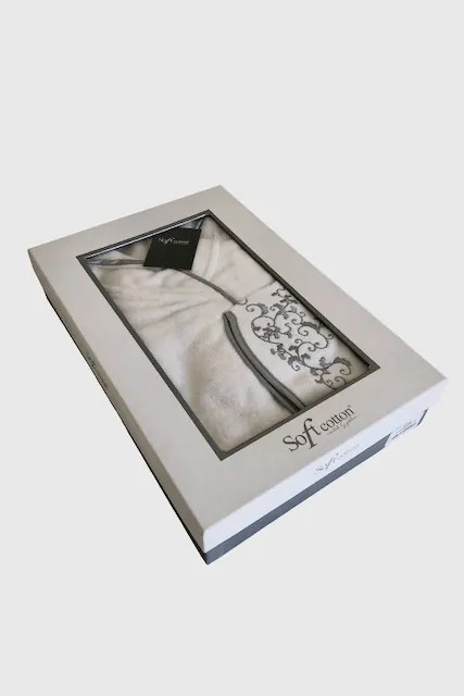 Halat scurt de damă RENGIN, cu glugă L Alb – Broderie lila